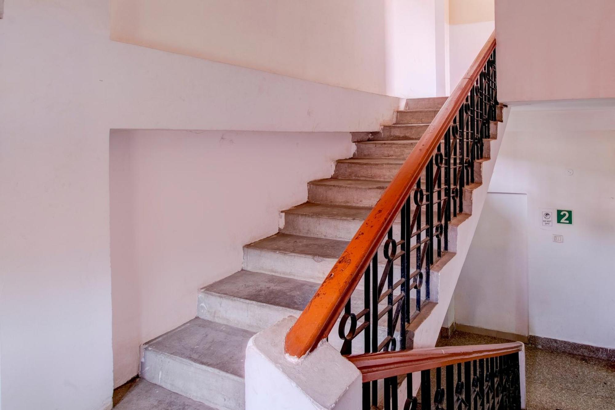 Hotel O Hill View Residency Near Aca Stadium グワーハーティー エクステリア 写真